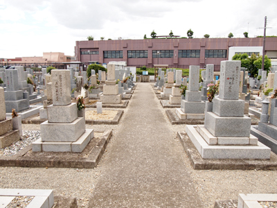 岩屋墓地の写真　伊丹市にあるお墓のことなら伊丹霊園ガイド